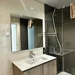 Moon - Private Pool - 8 Guests -